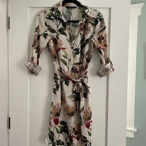 Zara cotton shirt dress in floral print with optional belt front.  Size M.
